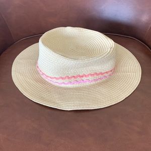 Old Navy Girl’s Floppy Straw Hat